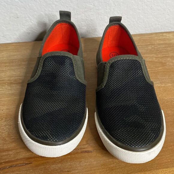 Cat & Jack Toddler boy Camo Green Black Slip On Shoes Casual Size 10 10T - Picture 2 of 8